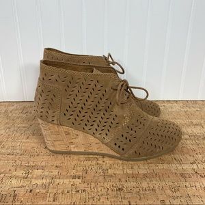 Toms Wedge Bootie